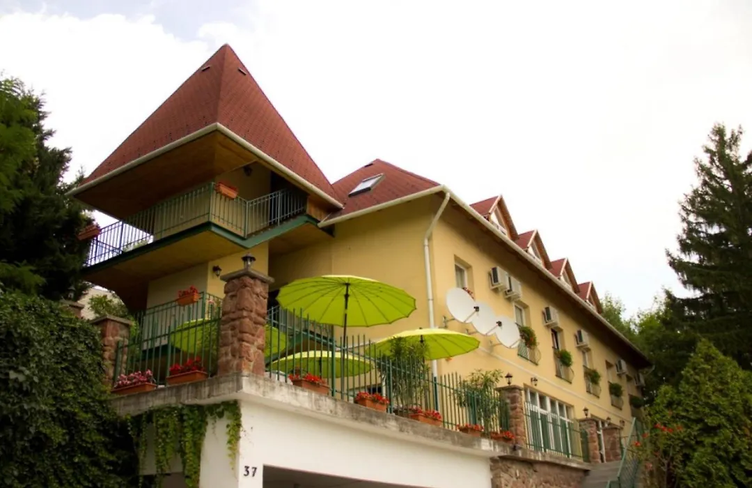 Gutenberg Villa-1